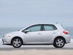 Toyota Auris 5-Door 2010 года (UK)